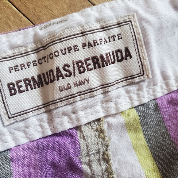 💥3 for $15💥 Old Navy purple & Yellow plaid Bermuda shorts - Picture 4 of 7